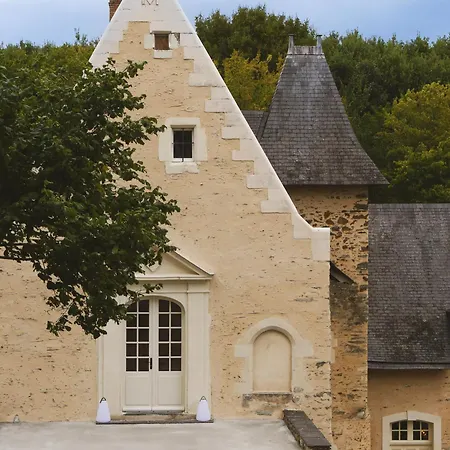 Manoir Du Moulinet Bed and Breakfast *