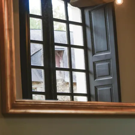Manoir Du Moulinet Bed & Breakfast